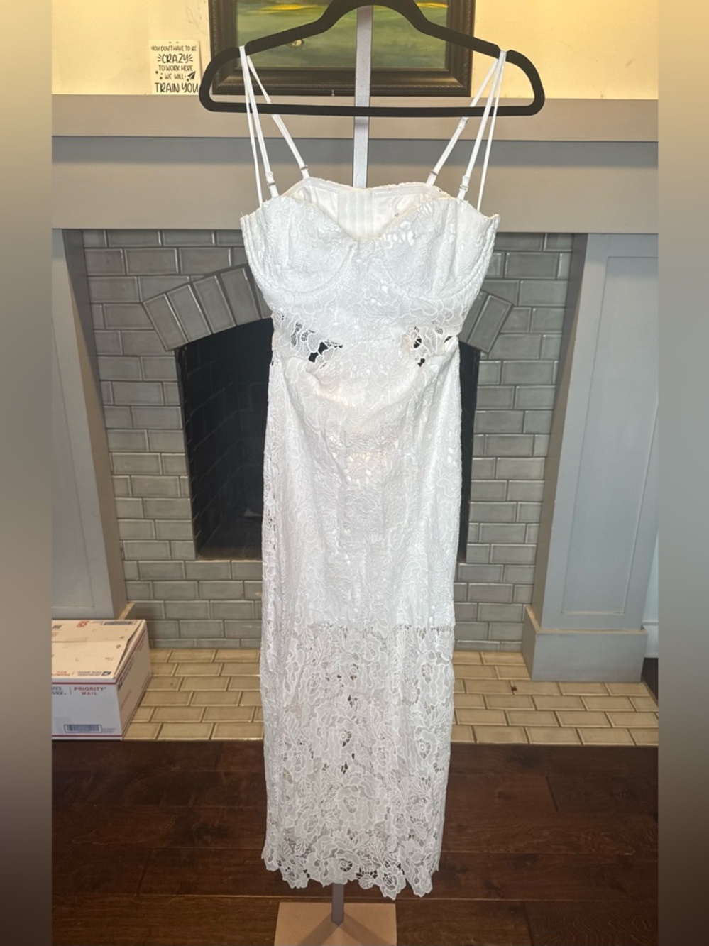 Amable Lace Cutout Midi Dress Sz Medium (read description) - NWT - Picture 2 of 8